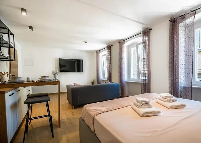 Appartement Portarata 1 *